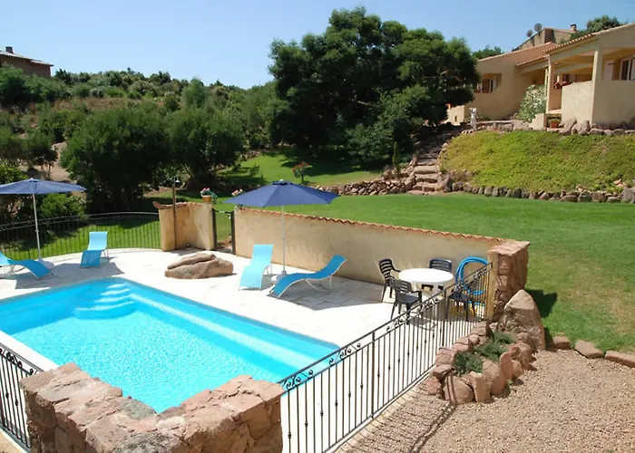 D Hotes Rocca Rossa Palombaggia 酒店 2*